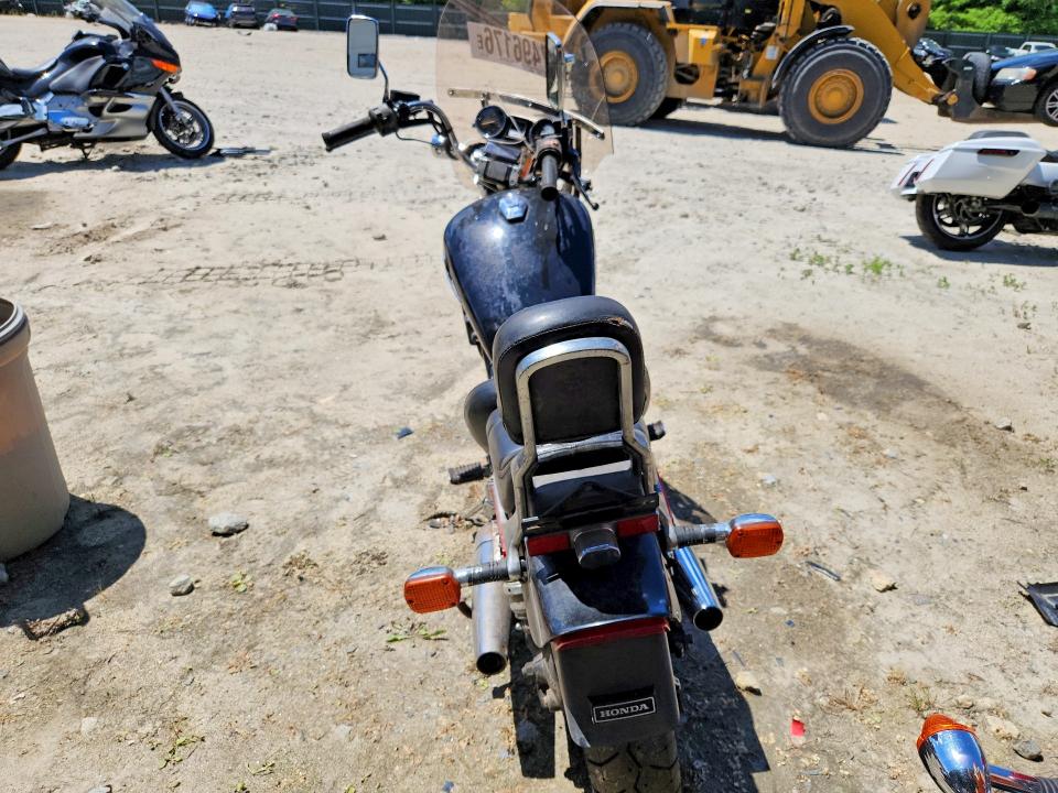 Продаж на аукціоні авто 1986 Honda Vf700, vin: JH2RC2106GM207284, номер лоту: 57496176
