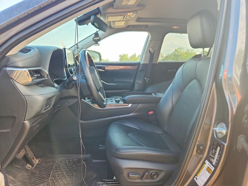 Продажа на аукционе авто 2021 Toyota Highlander, vin: 5TDDZRBH4MS159525, номер лота: 57881036