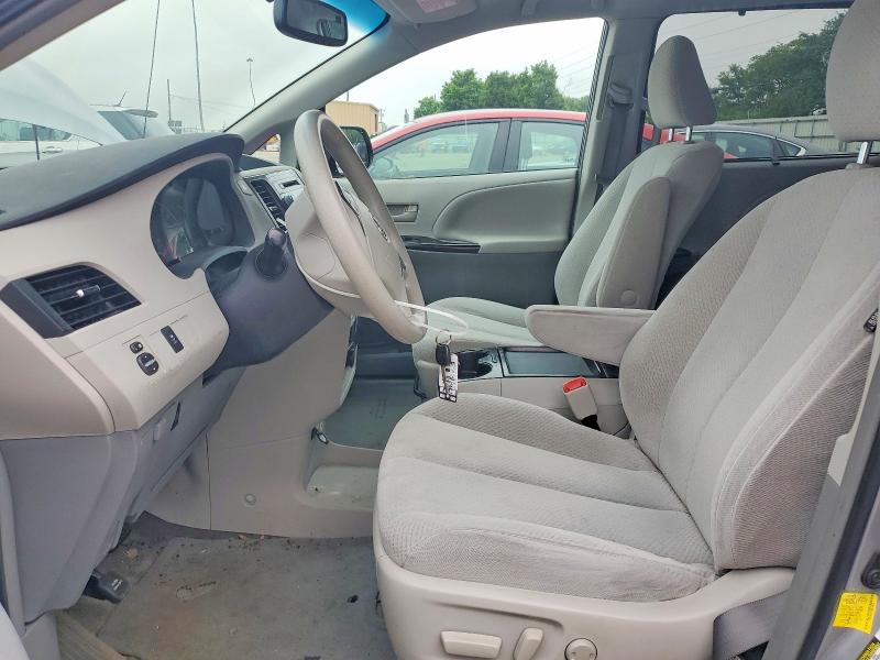 2011 Toyota Sienna მანქანა იყიდება აუქციონზე, vin: 5TDKK3DC5BS163915, აუქციონის ნომერი: 56028226