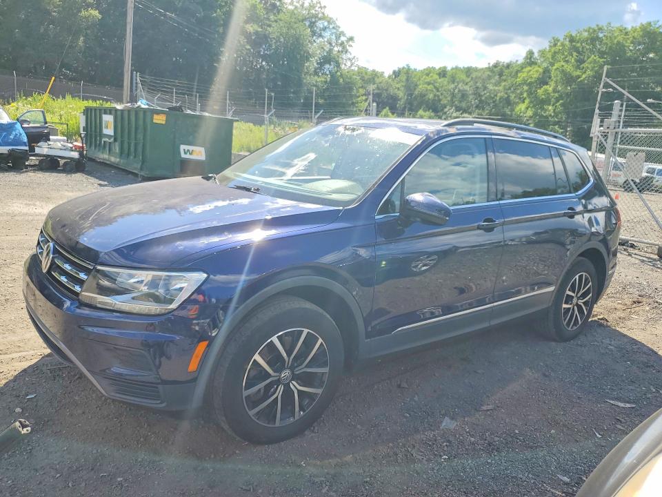 58320246 :رقم المزاد ، 3VV3B7AX8MM059040 vin ، 2021 Volkswagen Tiguan مزاد بيع