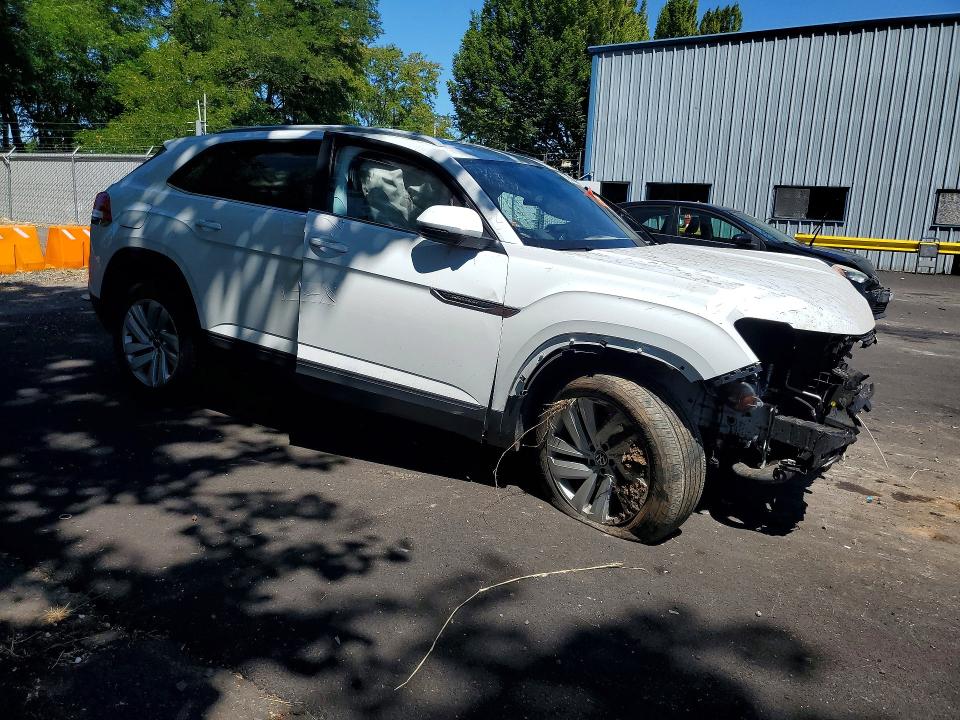 2020 Volkswagen Atlas Cross Sport მანქანა იყიდება აუქციონზე, vin: 1V21C2CA7LC210186, აუქციონის ნომერი: 57954166