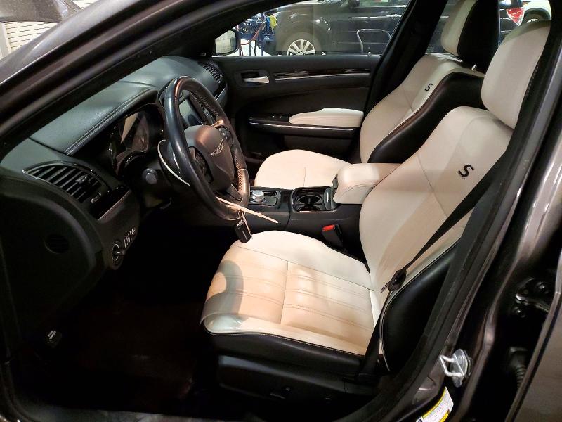 56412506 :رقم المزاد ، 2C3CCAGG2JH165577 vin ، 2018 Chrysler 300 مزاد بيع