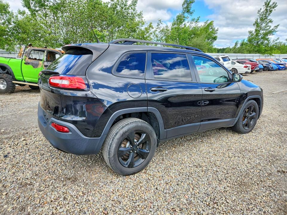 56828896 :رقم المزاد ، 1C4PJMCB3FW792599 vin ، 2015 Jeep Cherokee مزاد بيع