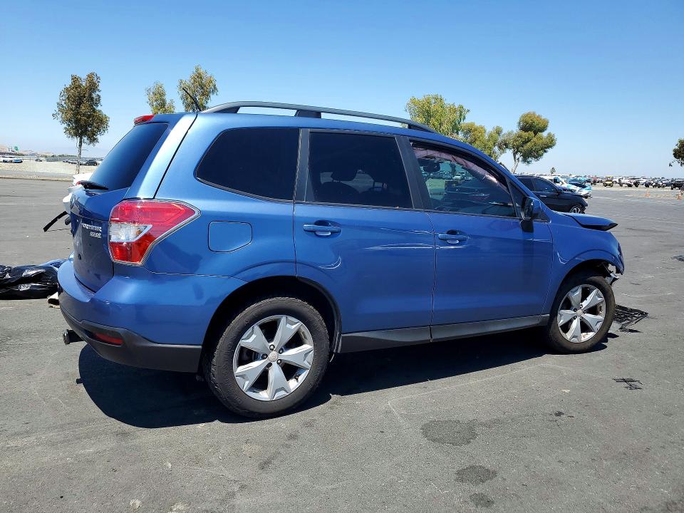 58468126 :رقم المزاد ، JF2SJADCXFH832439 vin ، 2015 Subaru Forester مزاد بيع