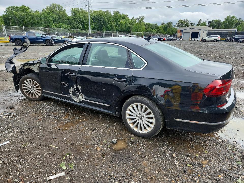 2017 Volkswagen Passat მანქანა იყიდება აუქციონზე, vin: 1VWBT7A32HC033624, აუქციონის ნომერი: 57329216