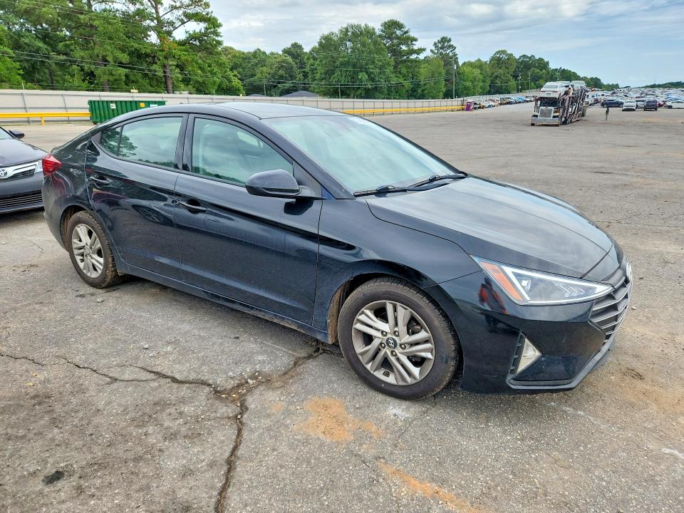 57465966 :رقم المزاد ، 5NPD84LFXKH403958 vin ، 2019 Hyundai Elantra مزاد بيع
