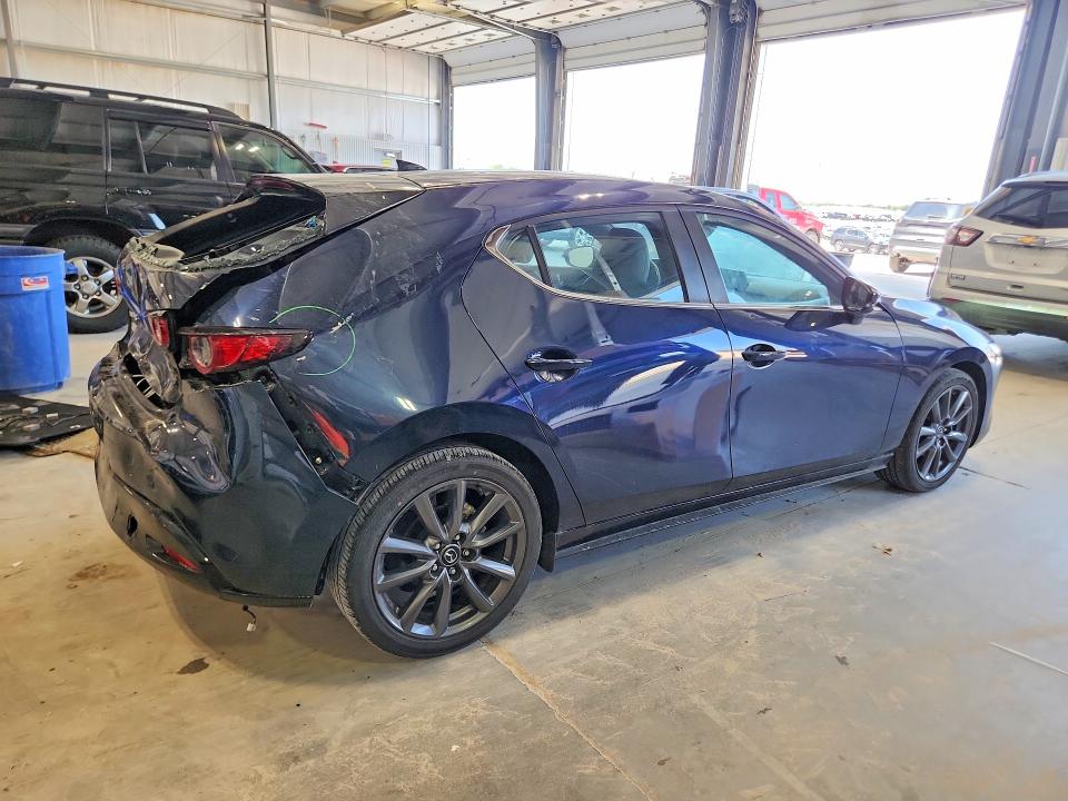 Продаж на аукціоні авто 2020 Mazda 3, vin: JM1BPAMM2L1170530, номер лоту: 56107006