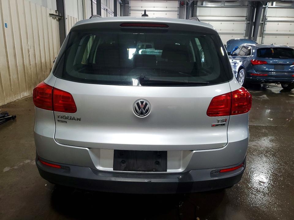 2017 Volkswagen Tiguan მანქანა იყიდება აუქციონზე, vin: WVGBV7AX5HK048183, აუქციონის ნომერი: 58799916