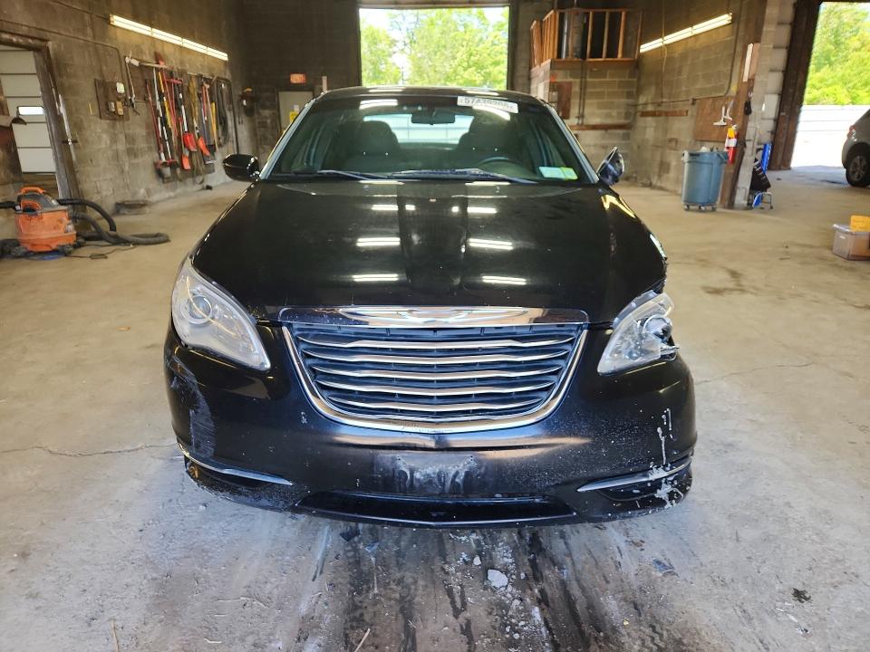 Продажа на аукционе авто 2013 Chrysler 200, vin: 1C3CCBBB5DN732071, номер лота: 57470206