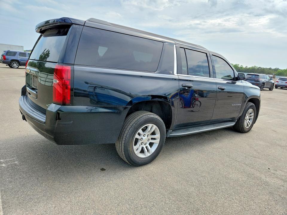 Продаж на аукціоні авто 2018 Chevrolet Suburban, vin: 1GNSKHKC4JR238611, номер лоту: 57382586