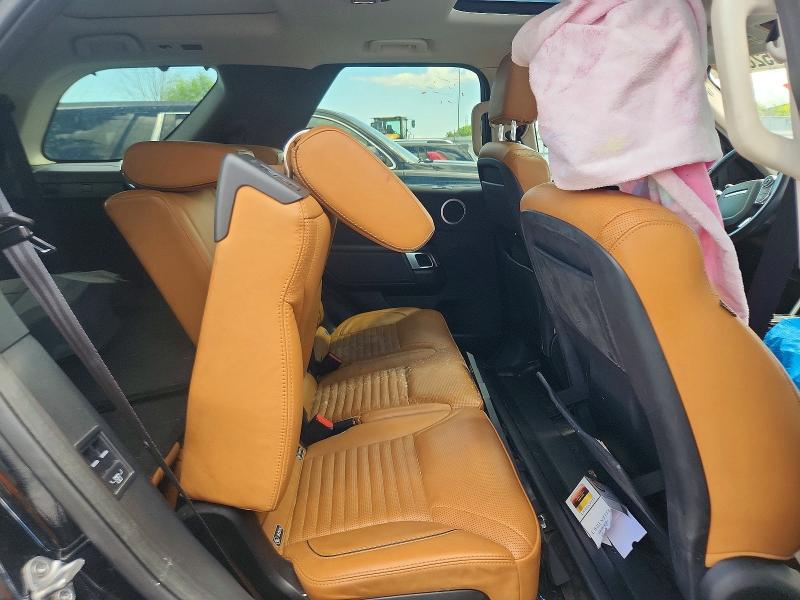 58528236 :رقم المزاد ، SALRRBBV9HA022725 vin ، 2017 Land Rover Discovery مزاد بيع