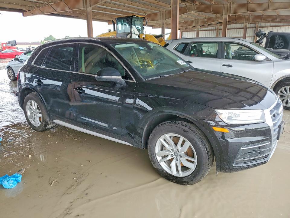 55441046 :رقم المزاد ، WA1ANAFY8L2082555 vin ، 2020 Audi Q5 مزاد بيع