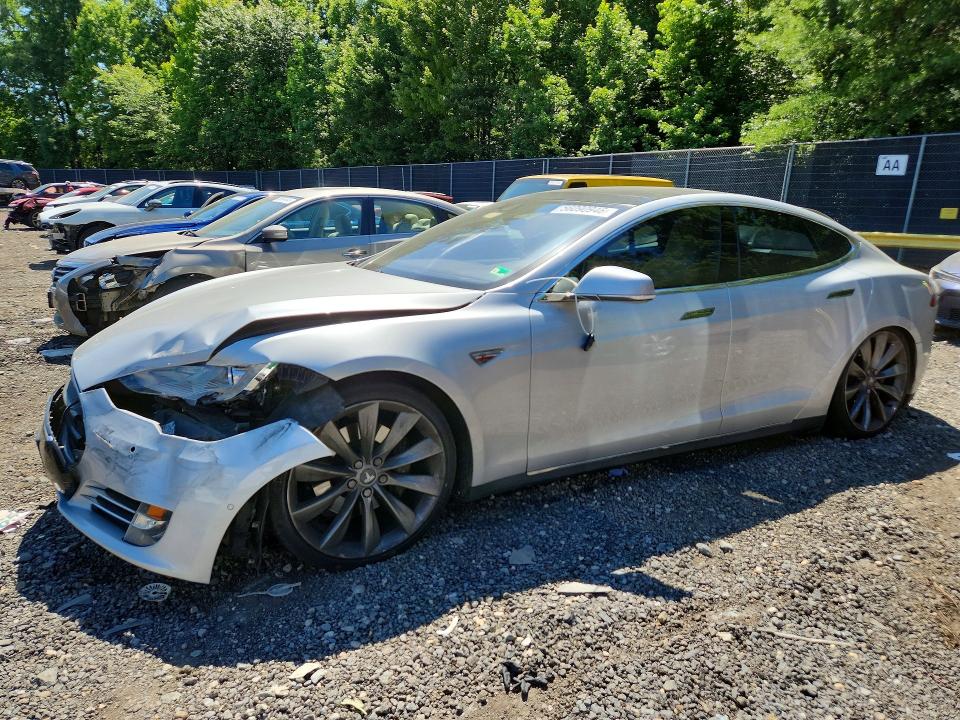 Aukcja sprzedaży 2015 Tesla Model S, vin: 5YJSA1E24FF113451, numer aukcji: 56090946