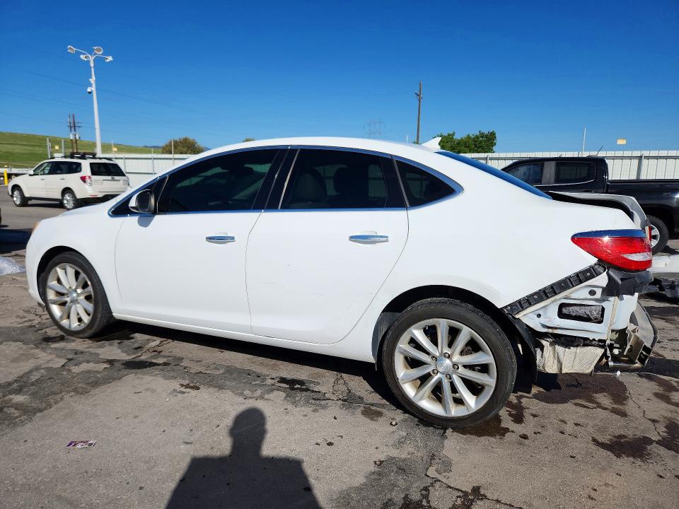 2013 Buick Verano მანქანა იყიდება აუქციონზე, vin: 1G4PP5SK7D4142507, აუქციონის ნომერი: 54925176