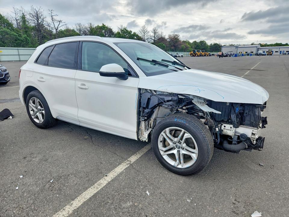 58293976 :رقم المزاد ، WA1ANAFY6J2156942 vin ، 2018 Audi Q5 مزاد بيع