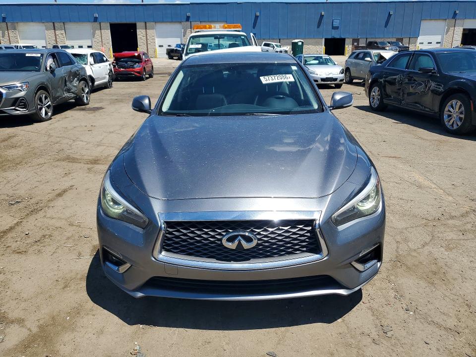 57372086 :رقم المزاد ، JN1EV7AR8JM442518 vin ، 2018 Infiniti Q50 مزاد بيع