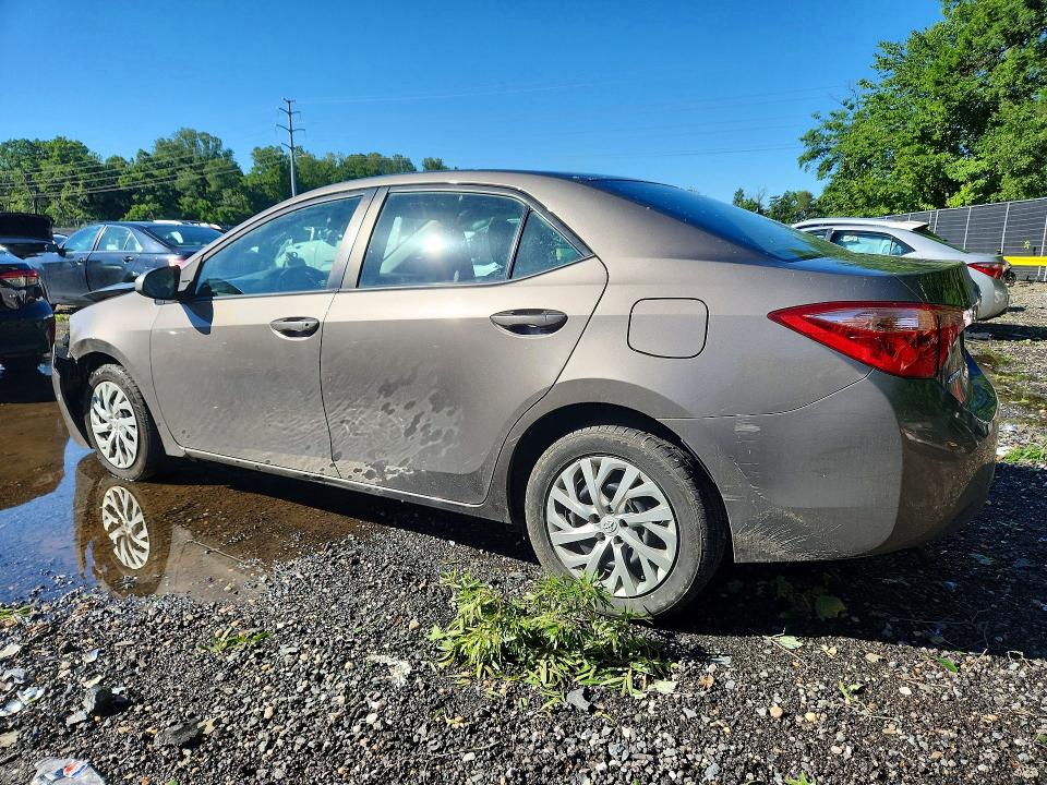 58396556 :رقم المزاد ، 2T1BURHE4HC875116 vin ، 2017 Toyota Corolla مزاد بيع