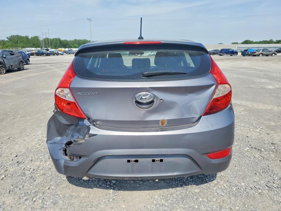 2013 Hyundai Accent მანქანა იყიდება აუქციონზე, vin: KMHCU5AE3DU138358, აუქციონის ნომერი: 56103286