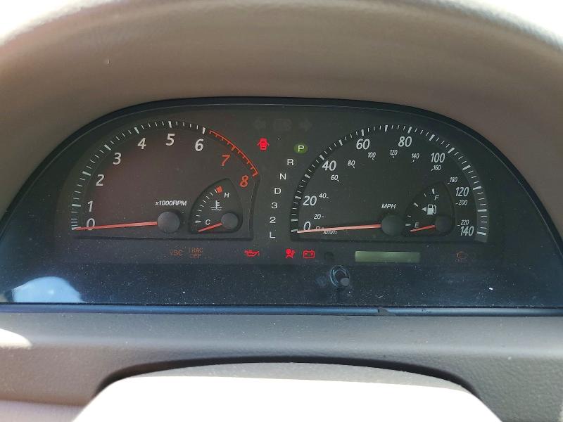 55025296 :رقم المزاد ، 4T1BF30K04U074653 vin ، 2004 Toyota Camry مزاد بيع