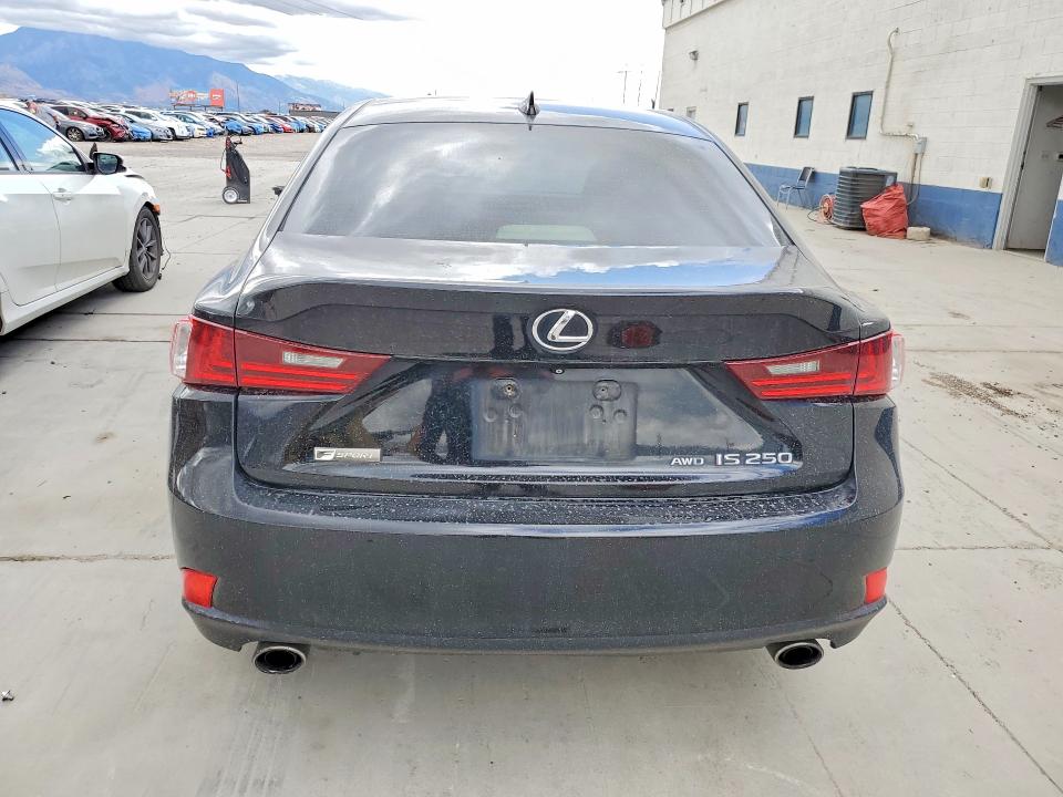 58413886 :رقم المزاد ، JTHCF1D21F5020037 vin ، 2015 Lexus Is مزاد بيع