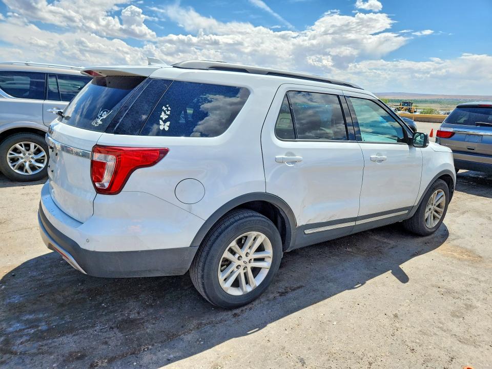 57366766 :رقم المزاد ، 1FM5K7D83HGB31544 vin ، 2017 Ford Explorer مزاد بيع