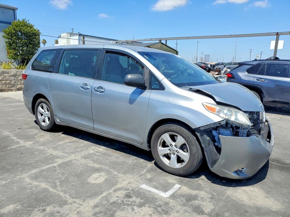 Продаж на аукціоні авто 2015 Toyota Sienna, vin: 5TDZK3DC7FS636007, номер лоту: 58274226