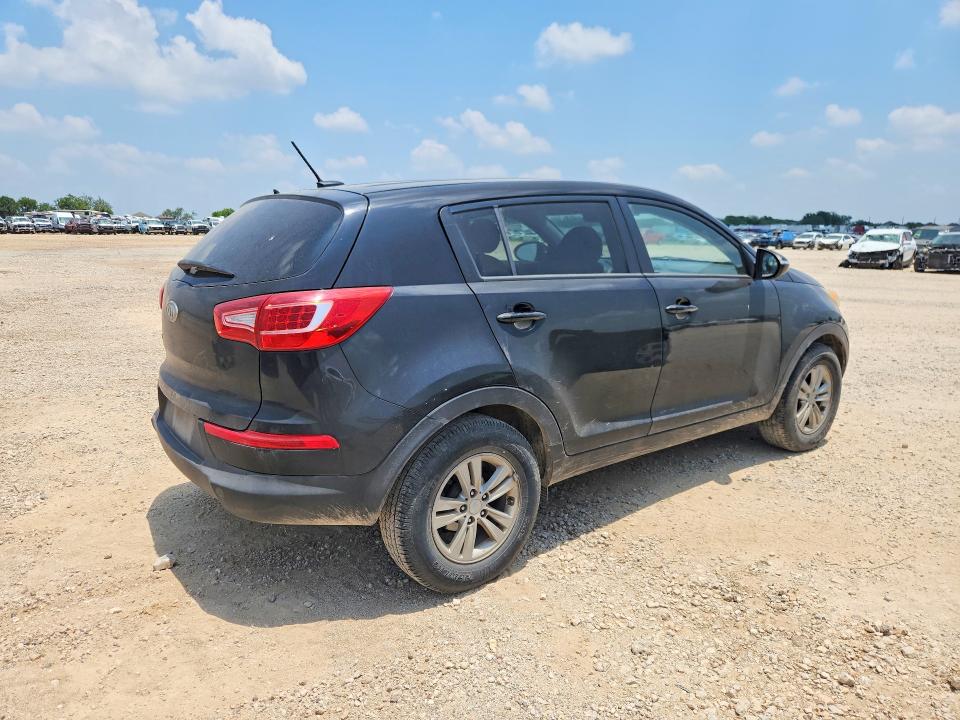 2011 Kia Sportage მანქანა იყიდება აუქციონზე, vin: KNDPB3A24B7048721, აუქციონის ნომერი: 55728536