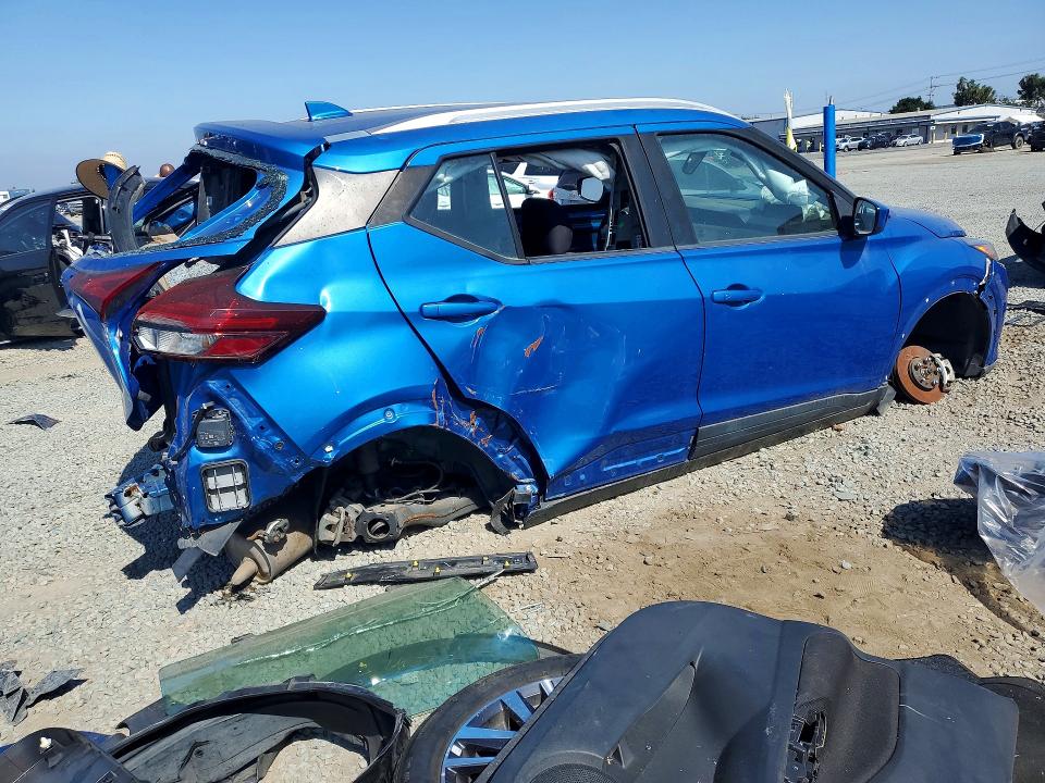 57347176 :رقم المزاد ، 3N1CP5CV2ML512223 vin ، 2021 Nissan Kicks مزاد بيع