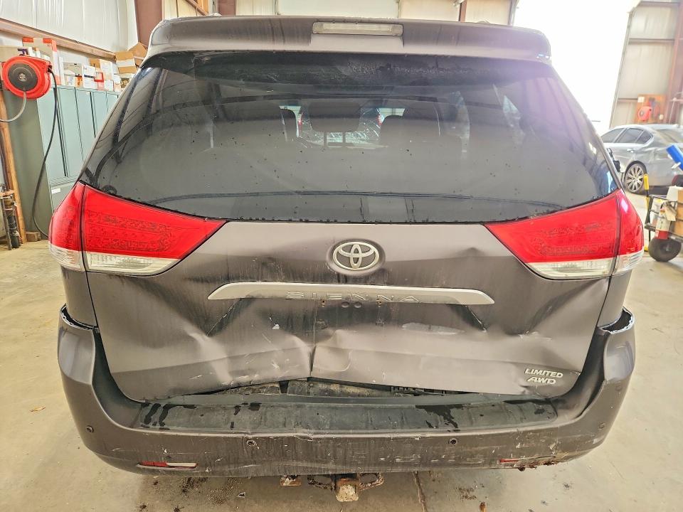 Продажа на аукционе авто 2011 Toyota Sienna, vin: 5TDDK3DC4BS006952, номер лота: 57631026