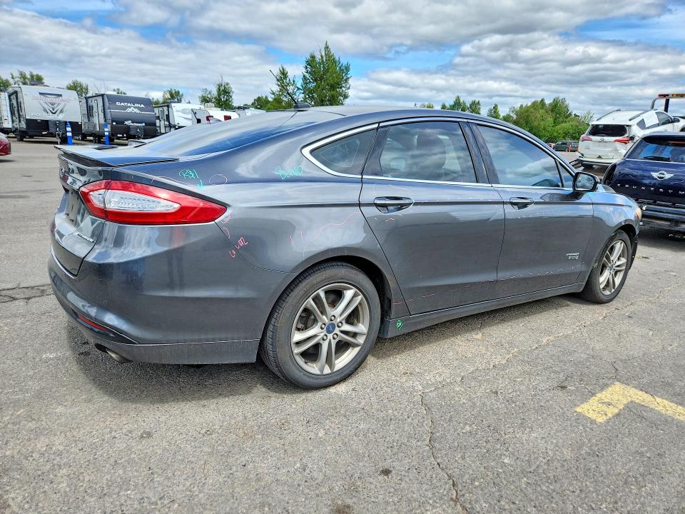 2016 Ford Fusion მანქანა იყიდება აუქციონზე, vin: 3FA6P0SU1GR196620, აუქციონის ნომერი: 55632526