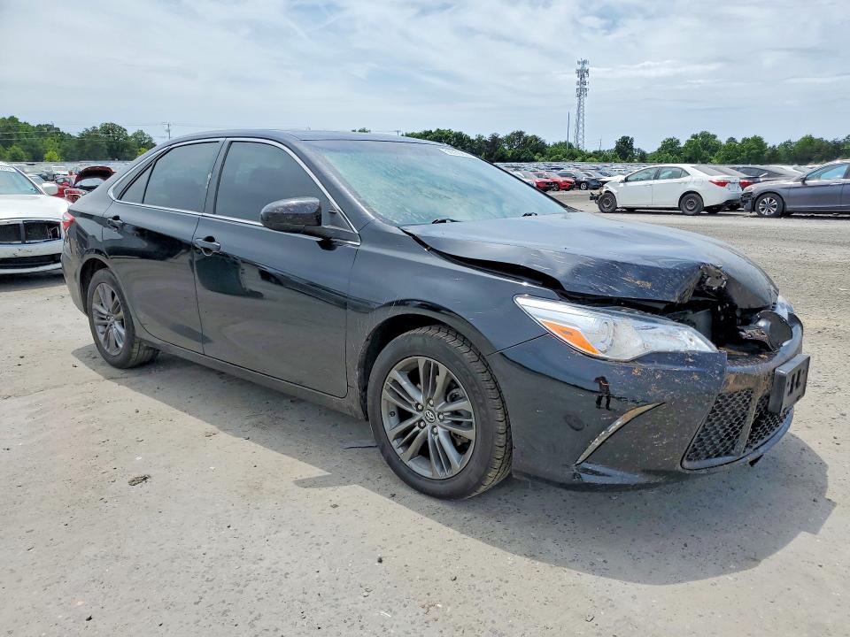 56556826 :رقم المزاد ، 4T1BF1FK6HU316931 vin ، 2017 Toyota Camry مزاد بيع