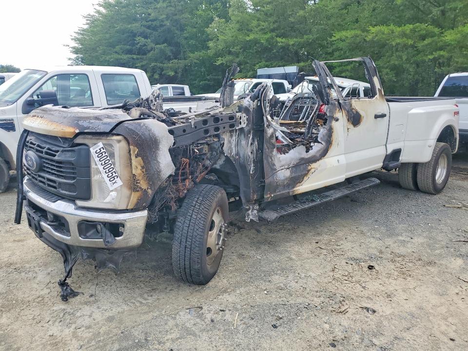 56090956 :رقم المزاد ، 1FT8W3DT9REC24410 vin ، 2024 Ford F350 مزاد بيع