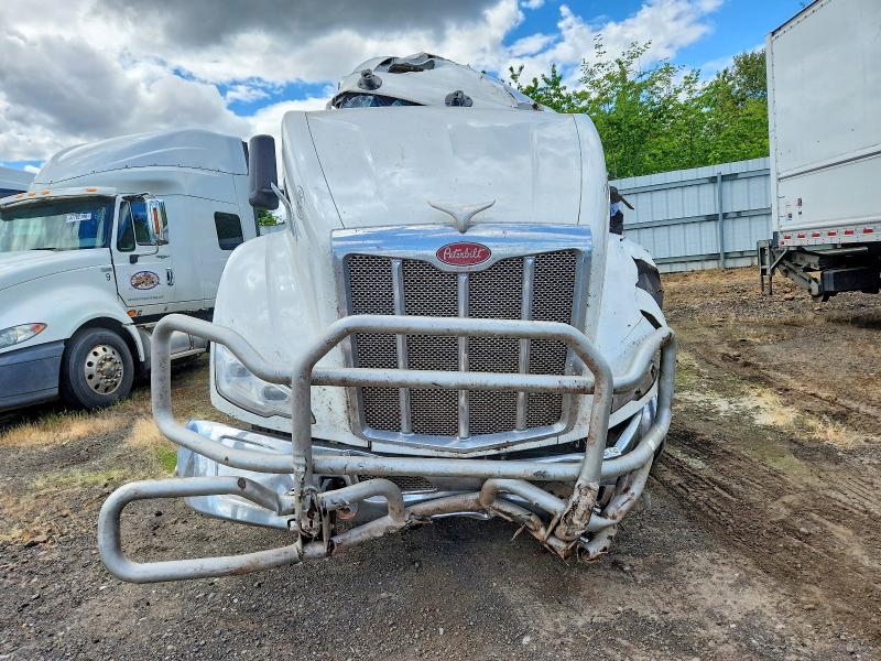 64134706 :رقم المزاد ، 1XPBD49X9ND803361 vin ، 2022 Peterbilt 579 مزاد بيع