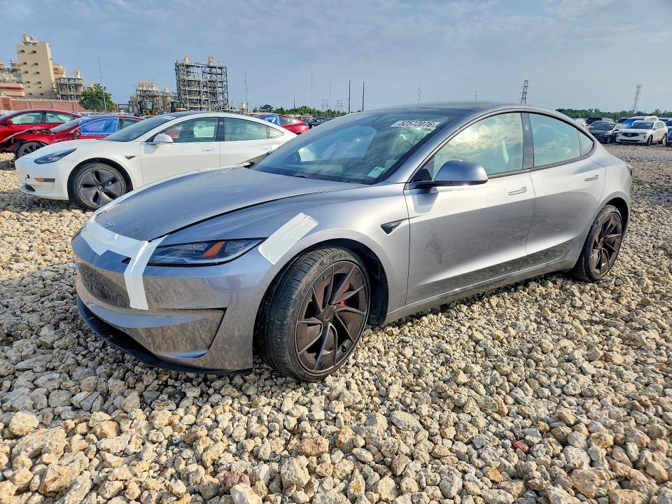 Auction sale of the 2025 Tesla Model 3, vin: 5YJ3E1ET5SF934540, lot number: 52572076