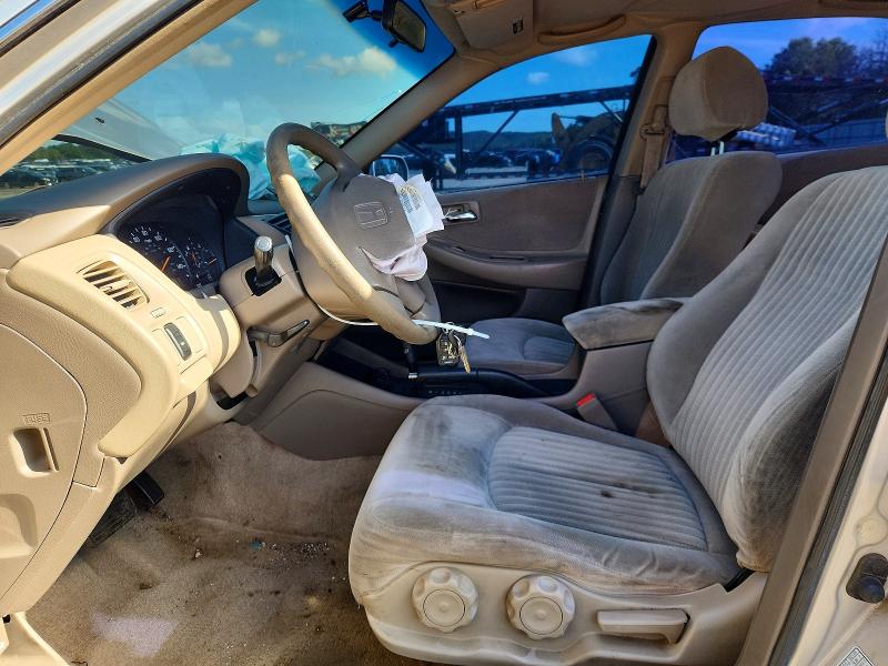 Продаж на аукціоні авто 1998 Honda Accord, vin: 1HGCG5647WA153432, номер лоту: 57556836