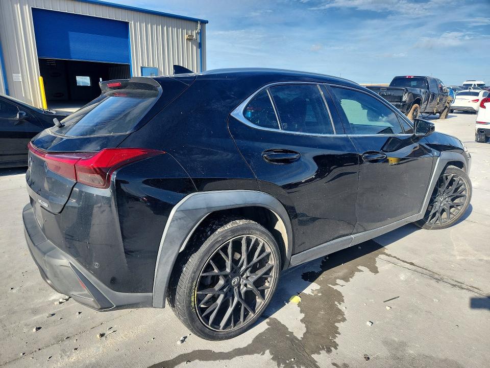Auction sale of the 2019 Lexus Ux, vin: JTHY3JBH0K2002355, lot number: 57297686