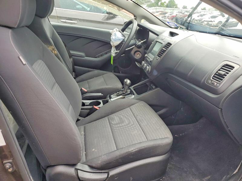 2018 Kia Forte მანქანა იყიდება აუქციონზე, vin: 3KPFL4A75JE217377, აუქციონის ნომერი: 55051806