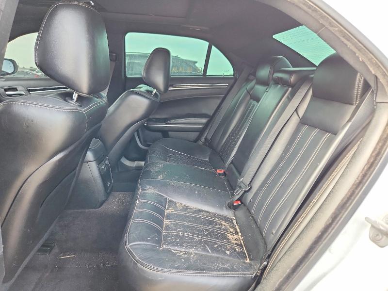 Продажа на аукционе авто 2018 Chrysler 300, vin: 2C3CCABG9JH240315, номер лота: 55597996