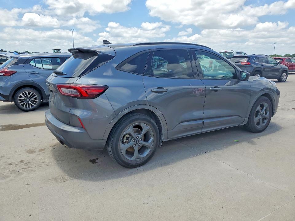 Продаж на аукціоні авто 2023 Ford Escape, vin: 1FMCU0MN7PUA27993, номер лоту: 57745126
