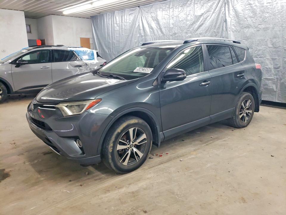 2017 Toyota Rav4 მანქანა იყიდება აუქციონზე, vin: JTMRFREV7HD201638, აუქციონის ნომერი: 55623506