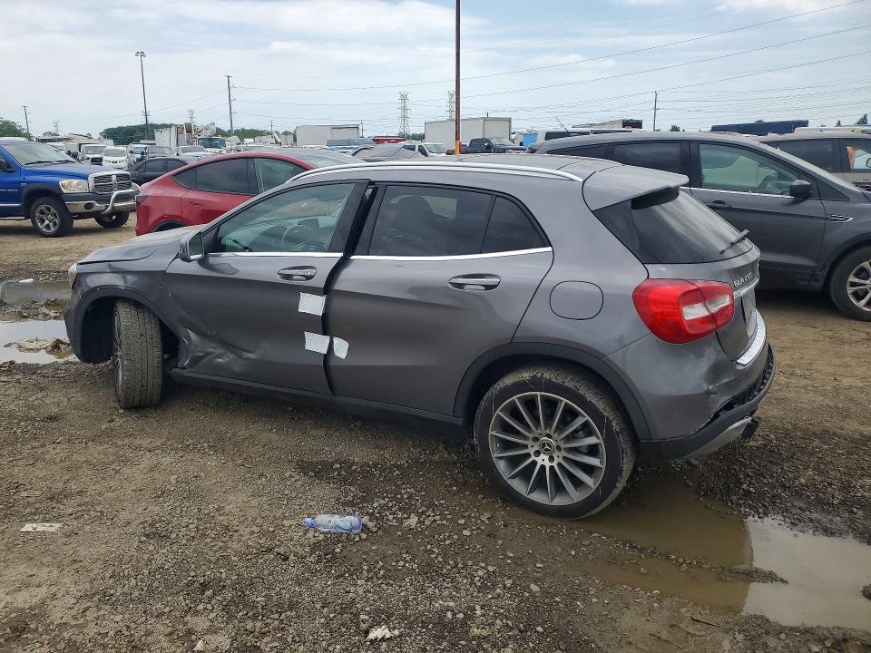 56315956 :رقم المزاد ، WDCTG4GB5JJ483918 vin ، 2018 Mercedes-benz Gla مزاد بيع