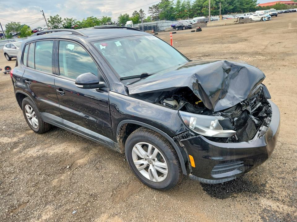 2017 Volkswagen Tiguan მანქანა იყიდება აუქციონზე, vin: WVGBV7AX1HK000146, აუქციონის ნომერი: 59253586