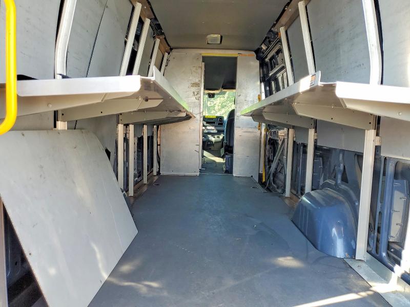 56732936 :رقم المزاد ، WD4PF1CD9KP129209 vin ، 2019 Mercedes Benz Sprinter مزاد بيع
