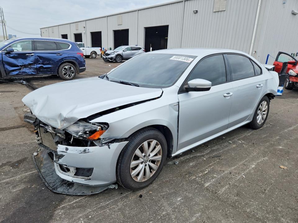 58001306 :رقم المزاد ، 1VWAS7A38EC112676 vin ، 2014 Volkswagen Passat مزاد بيع