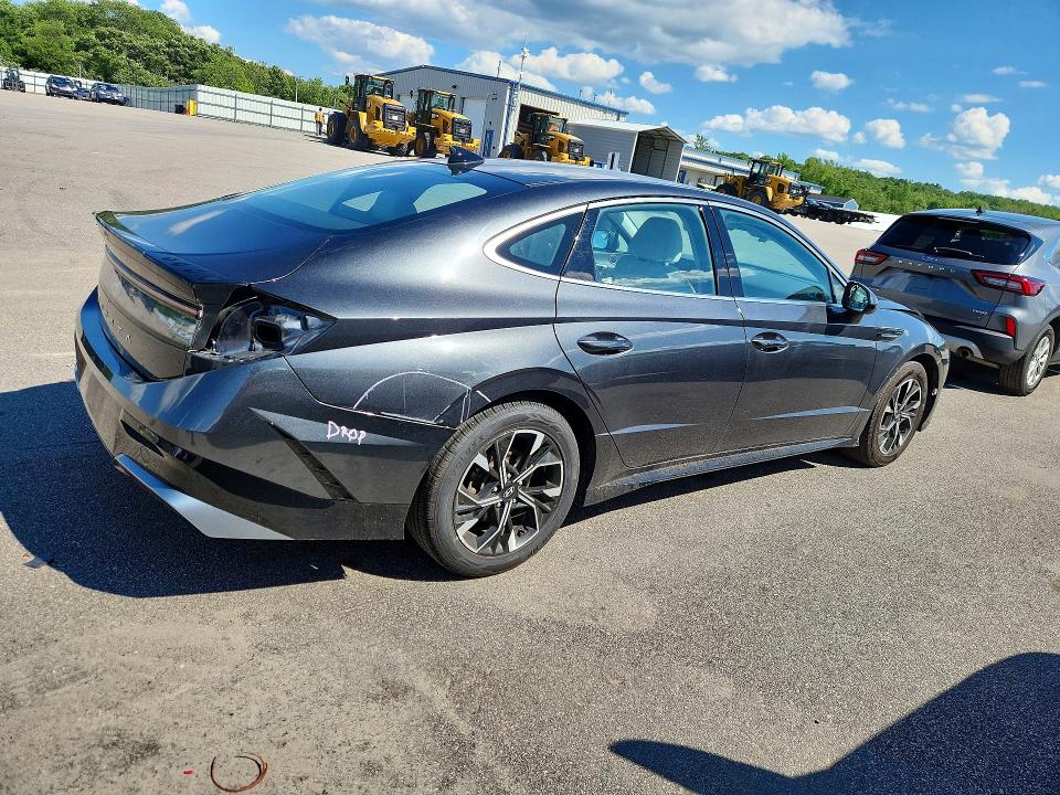 Продажа на аукционе авто 2024 Hyundai Sonata, vin: KMHL64JA9RA411863, номер лота: 58744006