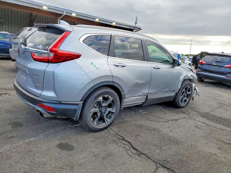 Продажа на аукционе авто 2018 Honda Cr-v, vin: 7FARW2H91JE099181, номер лота: 55432206