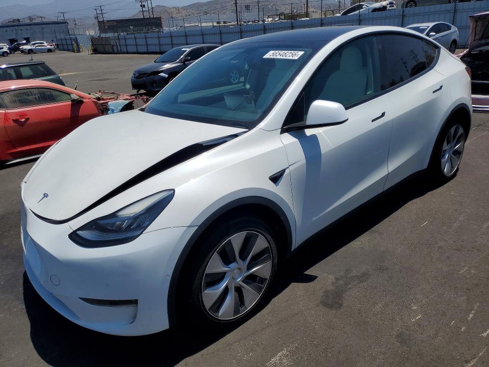 Auction sale of the 2021 Tesla Model Y, vin: 5YJYGDEE3MF090052, lot number: 56546256