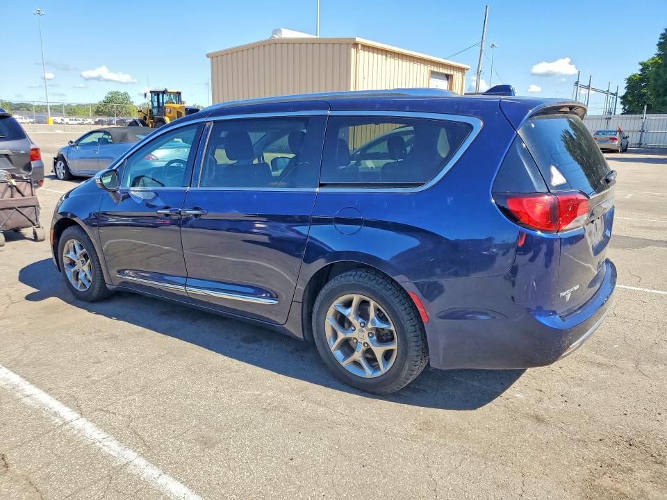 Продажа на аукционе авто 2018 Chrysler Pacifica, vin: 2C4RC1GG9JR314597, номер лота: 56962146