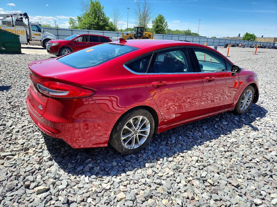 57437216 :رقم المزاد ، 3FA6P0LU1LR123188 vin ، 2020 Ford Fusion مزاد بيع