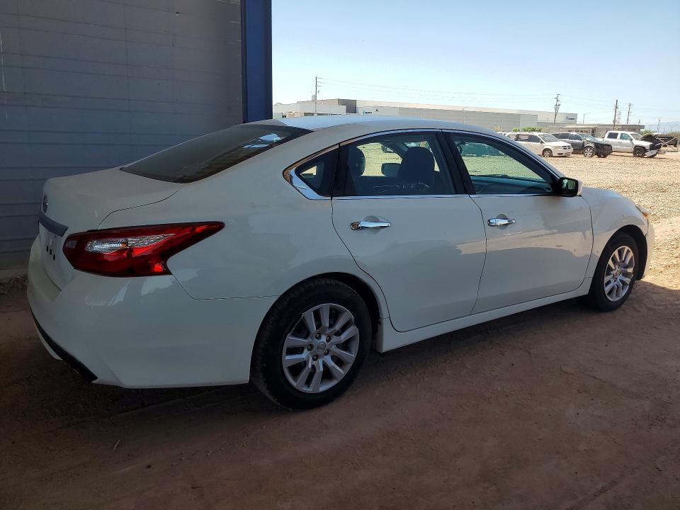 Продажа на аукционе авто 2017 Nissan Altima, vin: 1N4AL3AP9HN349008, номер лота: 58495116